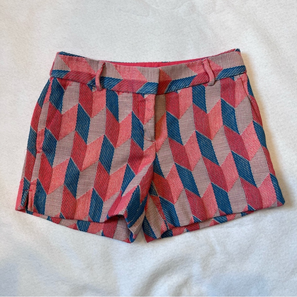 Ann Taylor Loft Riviera Short - Picture 2 of 4